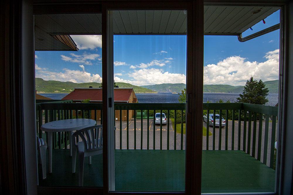 Chalets Condos Sur Le Fjord LʼAnse-Saint-Jean Dış mekan fotoğraf